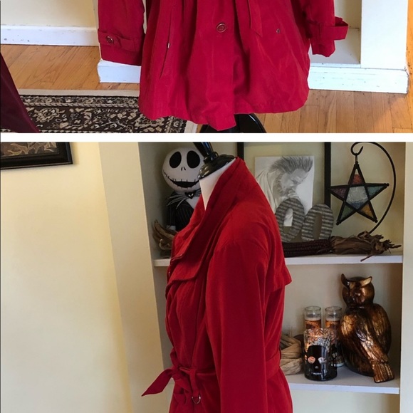 *174 Studio Works Red Coat - Picture 3 of 3